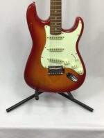 Squier Standard Stratocaster 2004 China Cherry Sunburst - Image 2