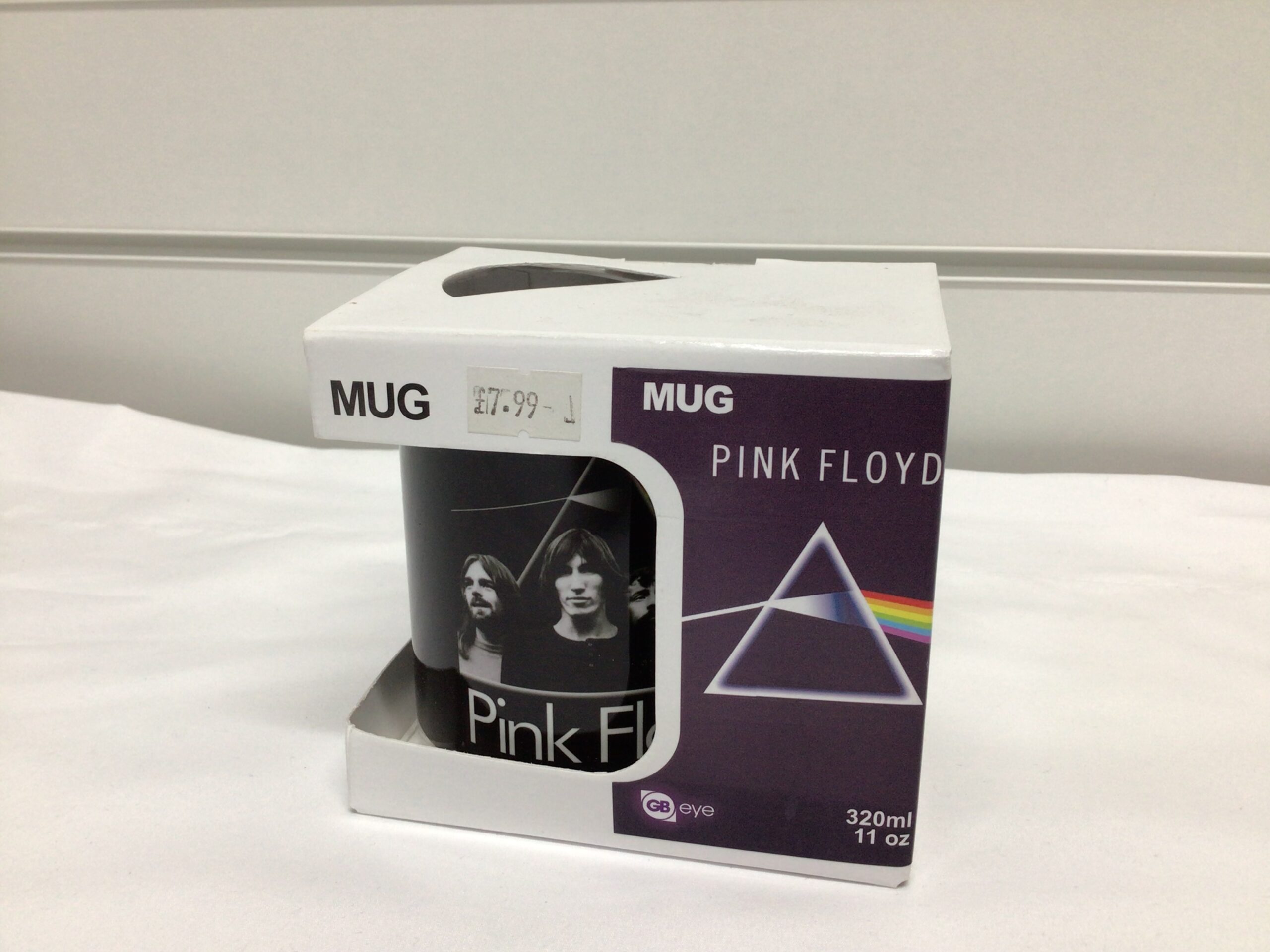 IMG_1668 Pink Floyd Dark Side of the Moon band faces mug - Image 1